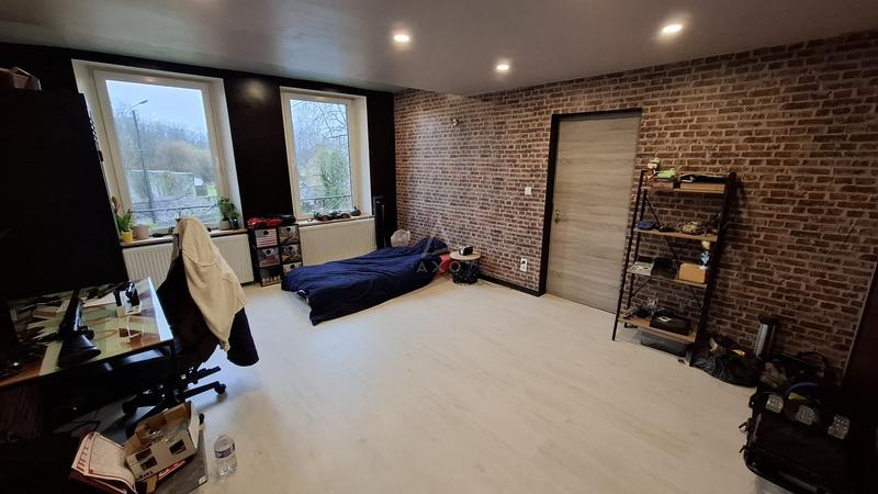 Maison - 205 m² - 7 pièces