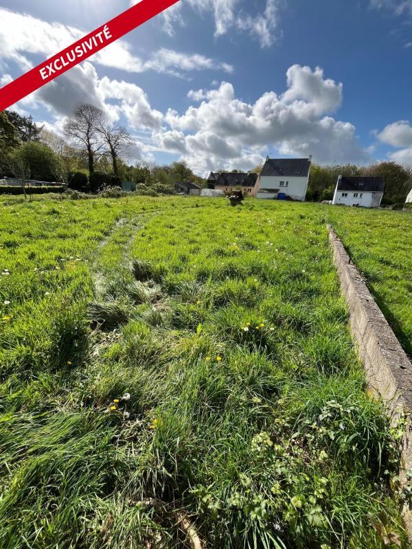 Terrain constructible - 1 000 m²