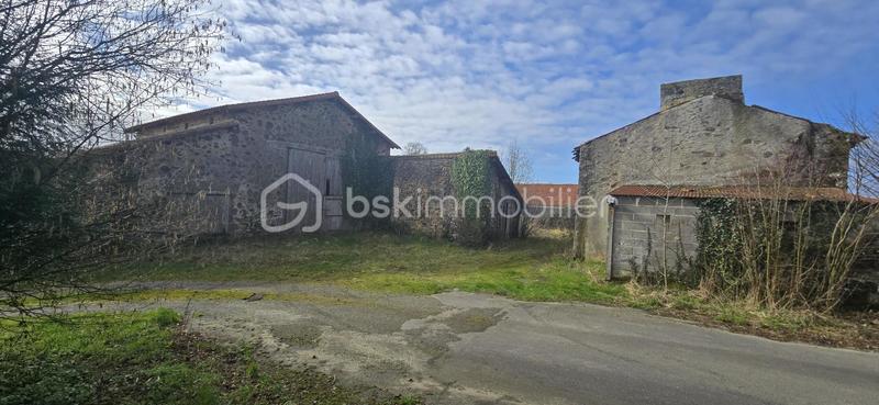 Corps de ferme - 269 m² - 2 pièces