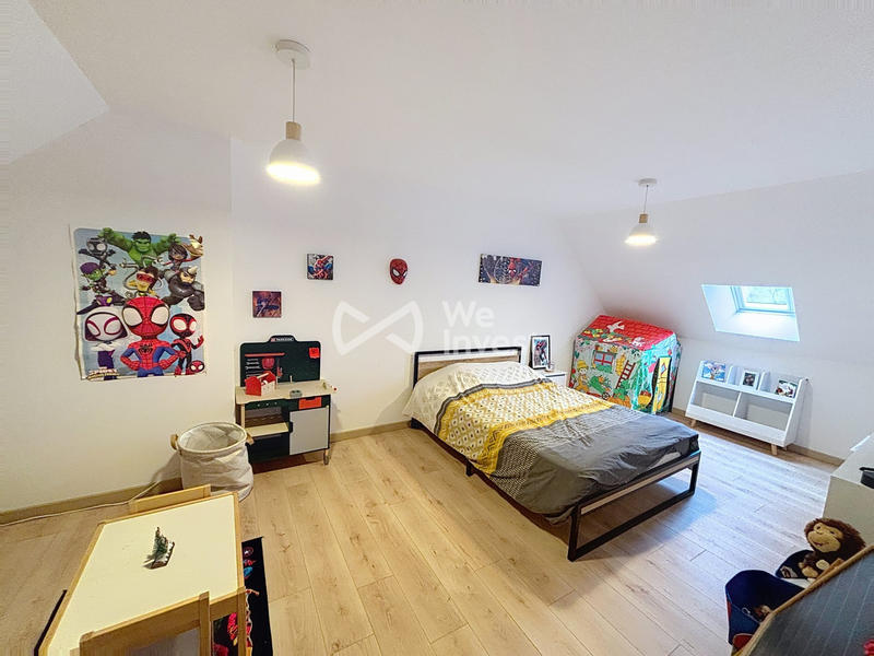 Maison - 130 m² - 8 pièces