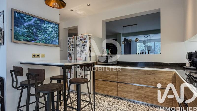 Maison - 187 m² - 8 pièces