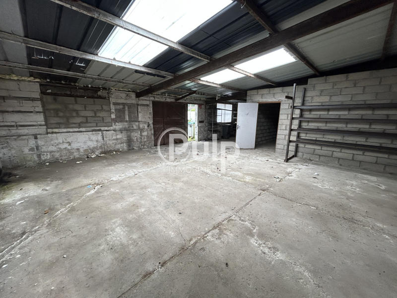 Entrepôt - 120 m² - 2 pièces