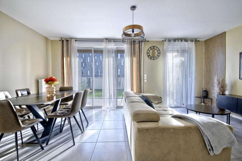 Appartement ancien - 86 m² - 4 pièces