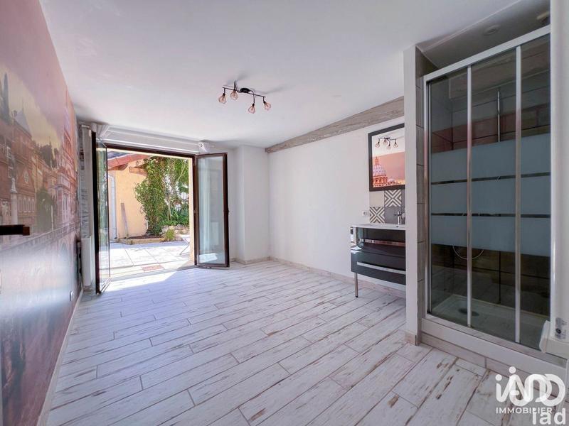 Maison - 280 m² - 8 pièces