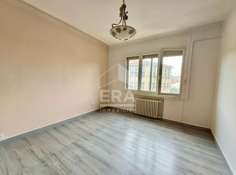 Appartement - 98 m² - 4 pièces
