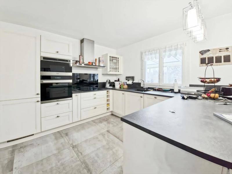 Maison - 115 m² - 6 pièces