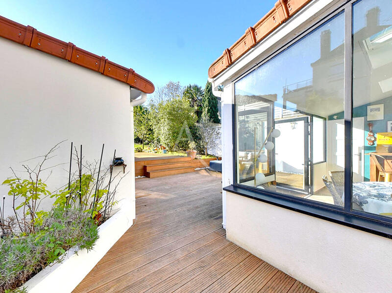 Maison - 106 m² - 5 pièces