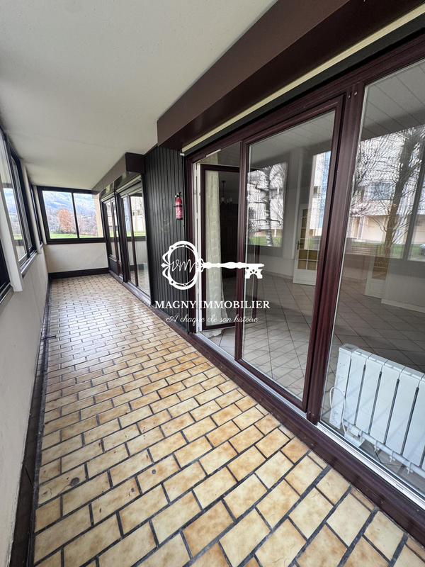 Appartement - 92 m² - 4 pièces