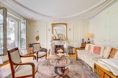 Appartement - 155 m² - 6 pièces