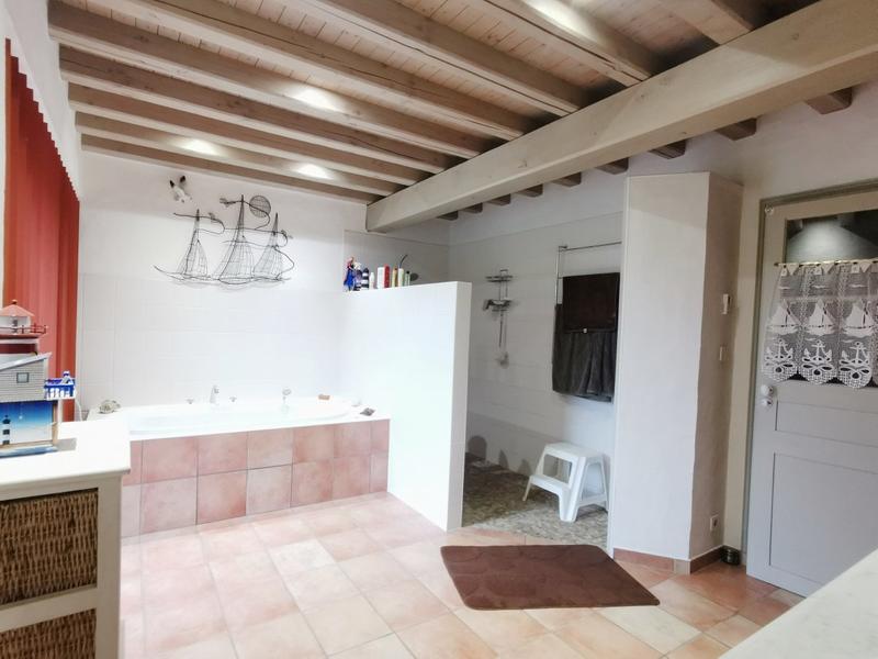 Maison en pierre - 198 m² - 5 pièces