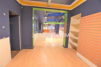 Local commercial - 322 m²