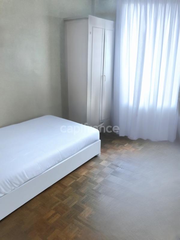 Appartement - 81 m² - 5 pièces