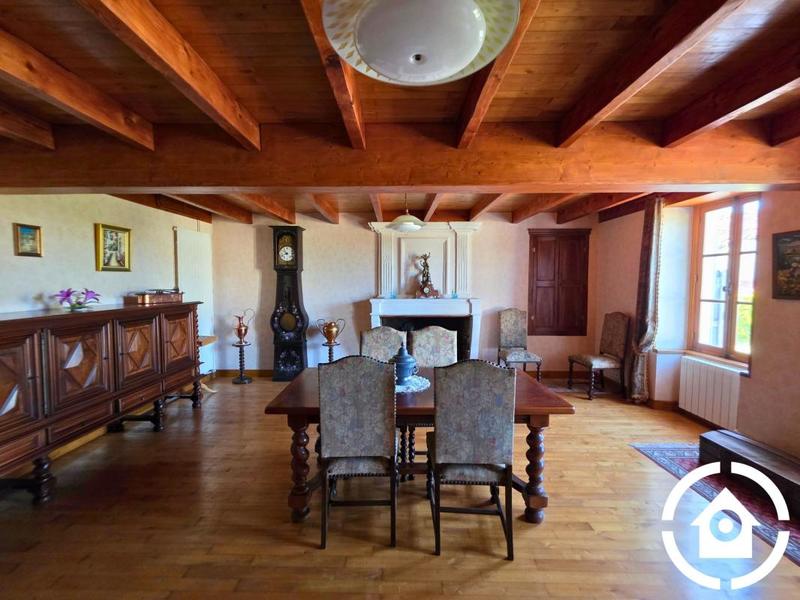 Maison ancienne - 273 m² - 9 pièces