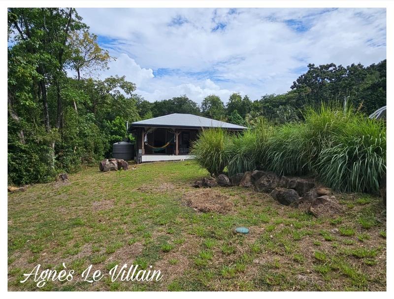 Terrain constructible - 1 043 m²