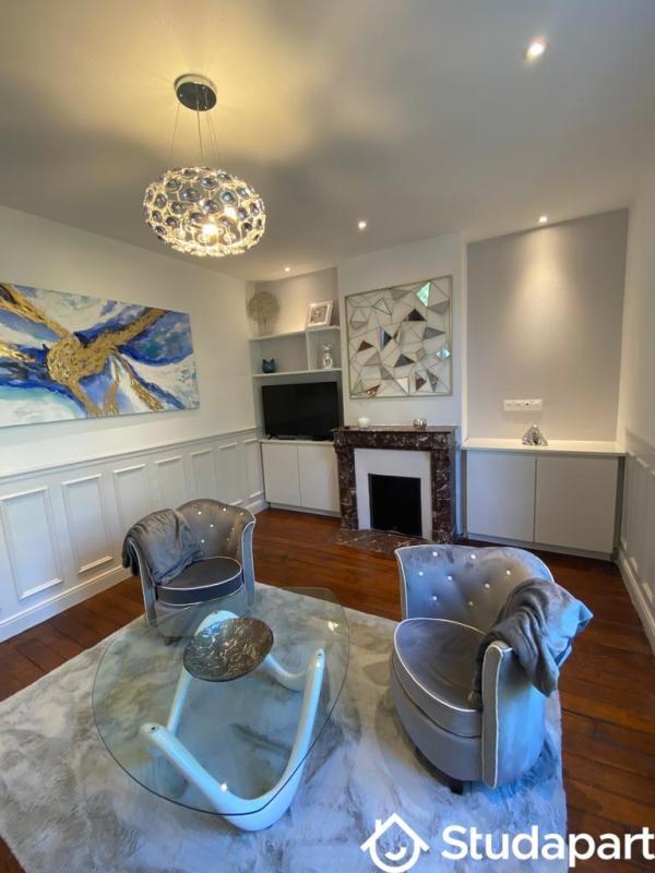 Chambre - 12 m² - 1 pièce