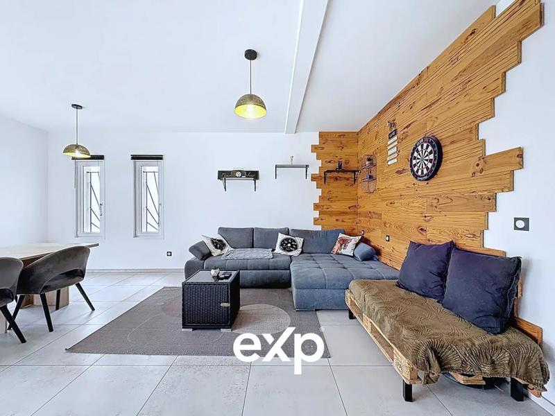 Maison - 151 m² - 6 pièces