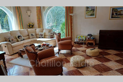 Demeure - 190 m² - 6 pièces