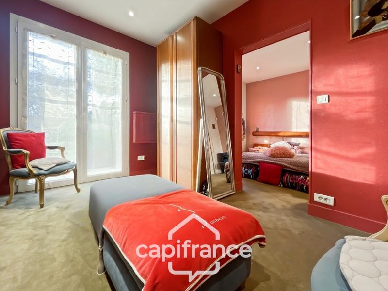 Maison - 215 m² - 7 pièces