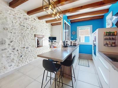 Maison - 217 m² - 7 pièces
