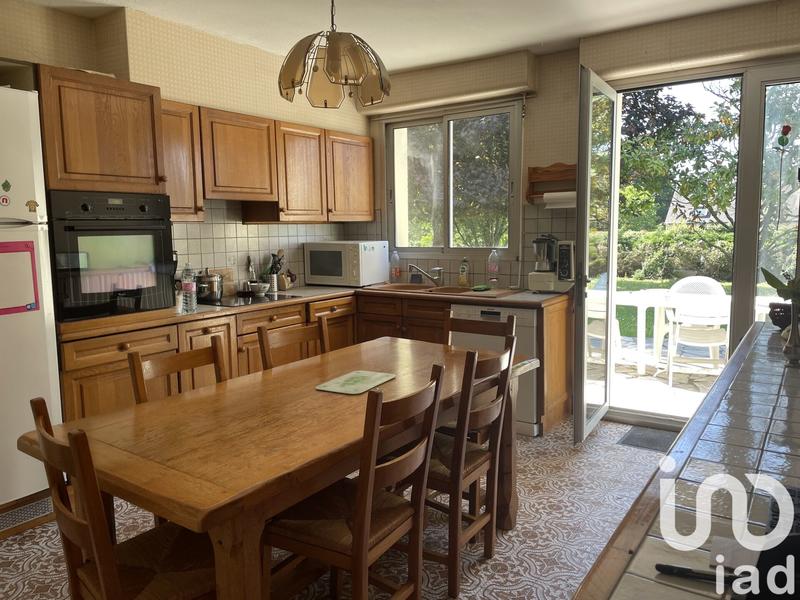 Maison - 215 m² - 7 pièces