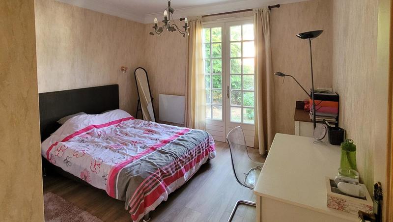 Maison - 151 m² - 9 pièces