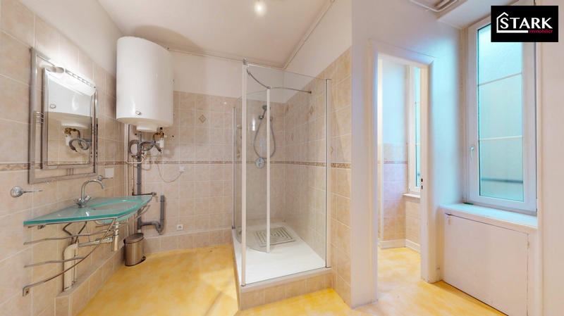 Appartement - 122 m² - 5 pièces