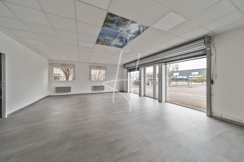 Local d'activités - 600 m²