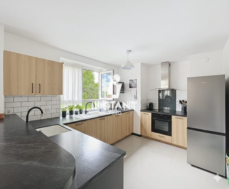 Appartement - 95 m² - 4 pièces