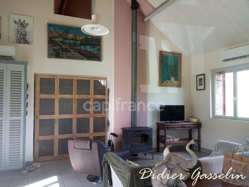 Propriété - 115 m² - 4 pièces