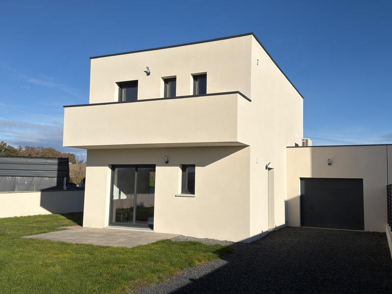 Villa - 90 m² - 5 pièces