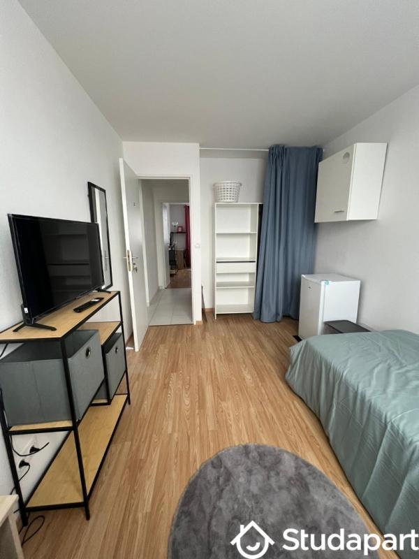 Chambre - 13 m² - 1 pièce