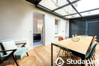 Chambre - 11 m² - 1 pièce