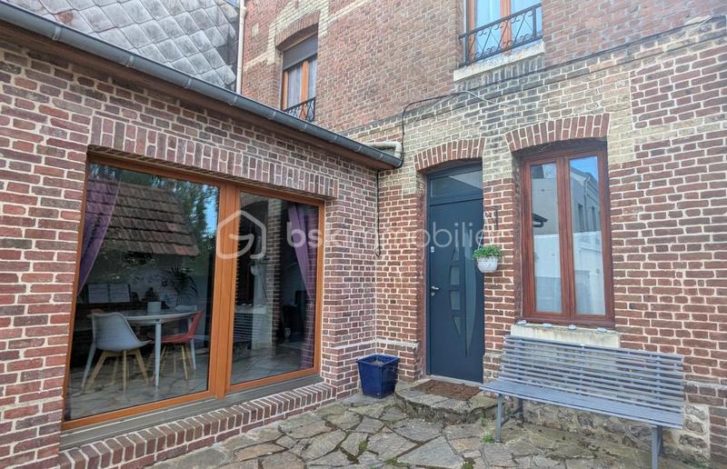 Maison - 90 m² - 4 pièces