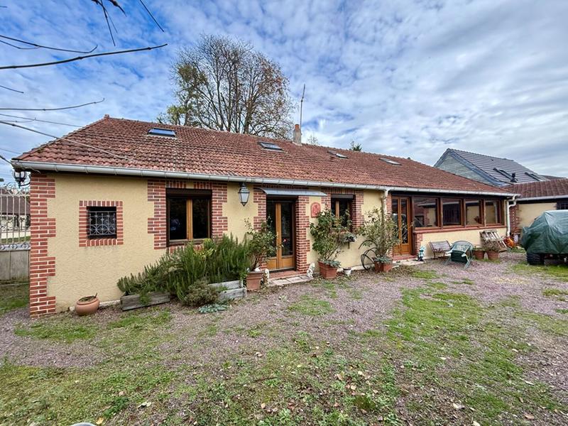 Maison - 141 m² - 5 pièces