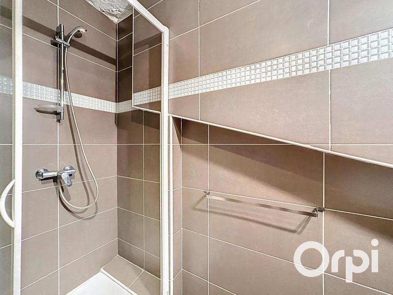 Studio - 20 m² - 1 pièce