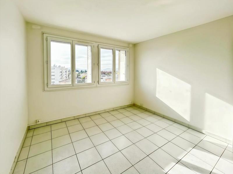 Appartement - 88 m² - 5 pièces