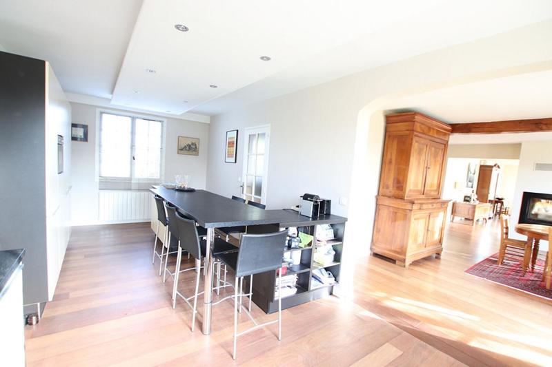 Maison - 200 m² - 6 pièces