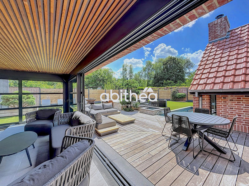 Villa - 388 m² - 9 pièces