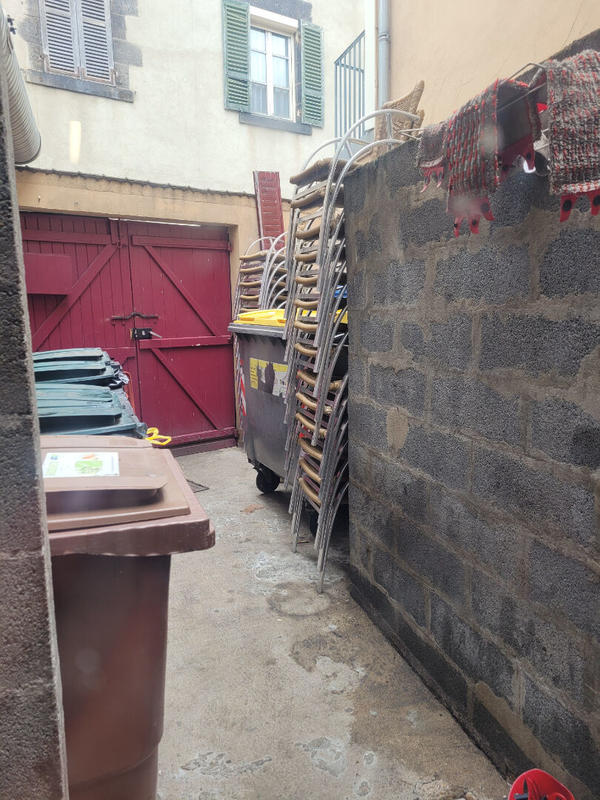 Fonds de commerce - 180 m²