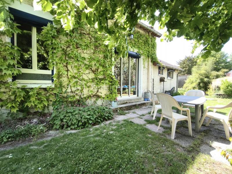 Maison traditionnelle - 97 m² - 5 pièces