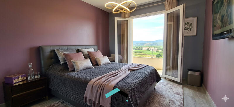 Maison - 122 m² - 5 pièces