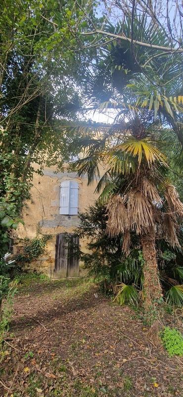 Maison - 263 m² - 8 pièces