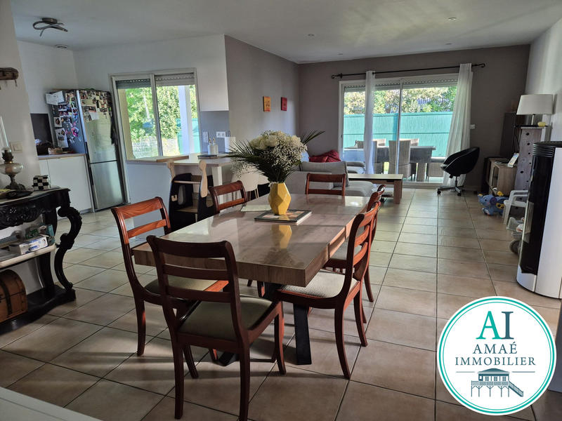 Maison - 93 m² - 4 pièces