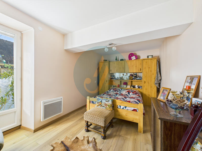 Maison - 93 m² - 5 pièces