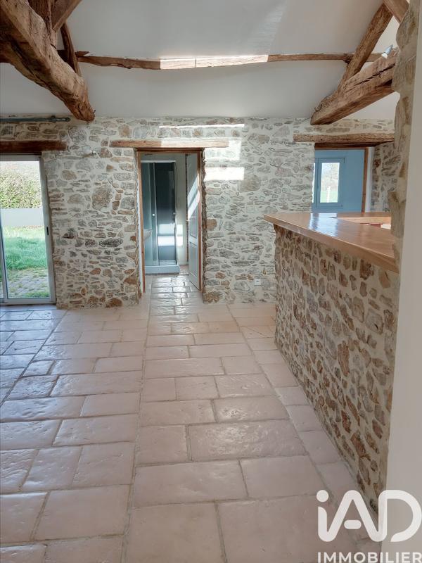 Maison - 235 m² - 10 pièces