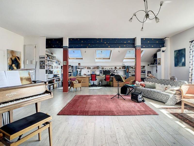 Appartement - 211 m² - 5 pièces