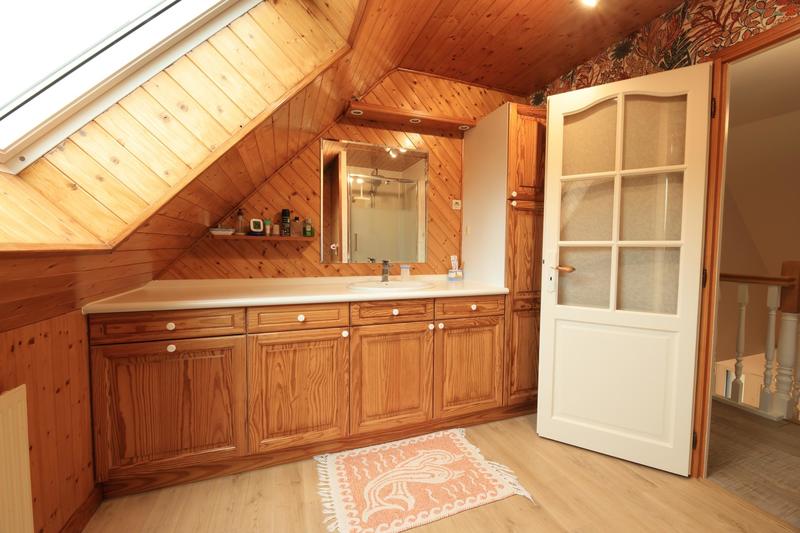 Maison - 190 m² - 8 pièces