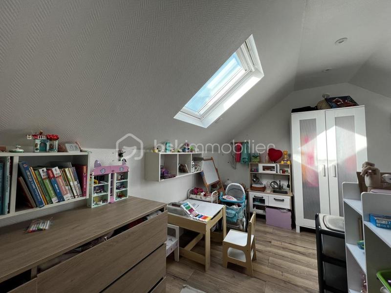 Maison - 102 m² - 7 pièces