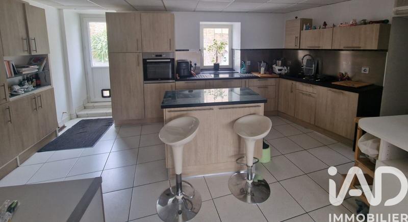 Maison - 271 m² - 7 pièces