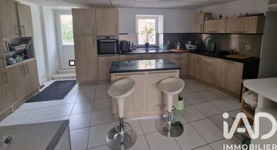 Maison - 271 m² - 7 pièces